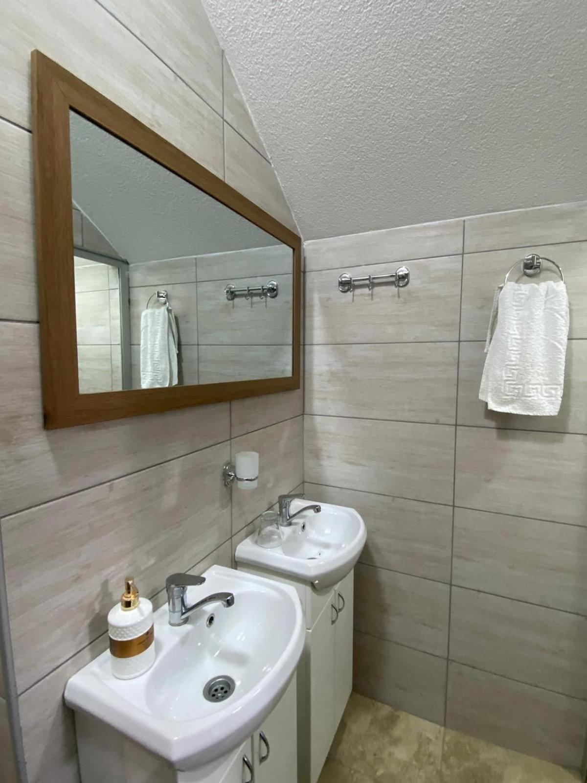 Yugoslavija 2 Centar Appartement Aleksandrovac Buitenkant foto